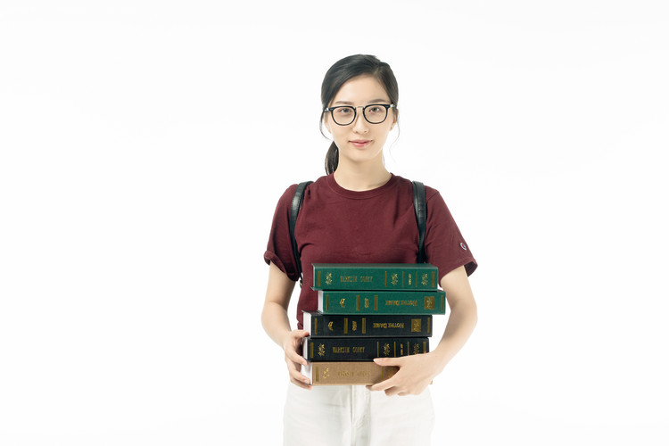 西双版纳州财贸学校有哪些紧缺行业的专业？