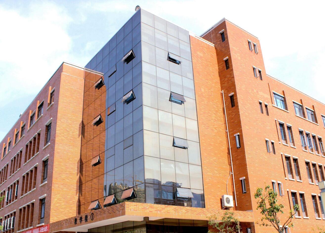 成都城市建设技工学校